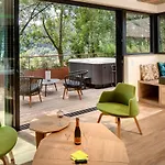 La Cheneaudiere - - Relais & Chateaux - Restaurant Etoile 5*