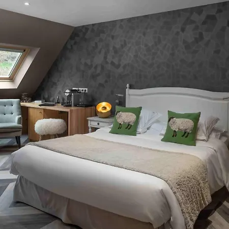 La Cheneaudiere - - Relais & Chateaux - Restaurant Etoile 5*