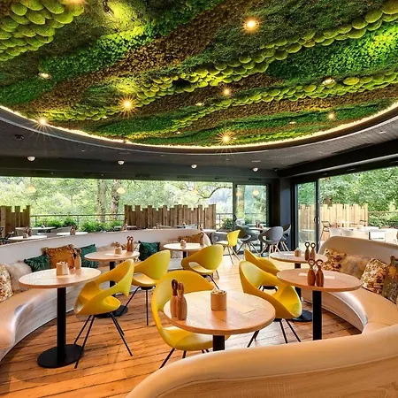 La Cheneaudiere - - Relais & Chateaux - Restaurant Etoile Hotel 5*