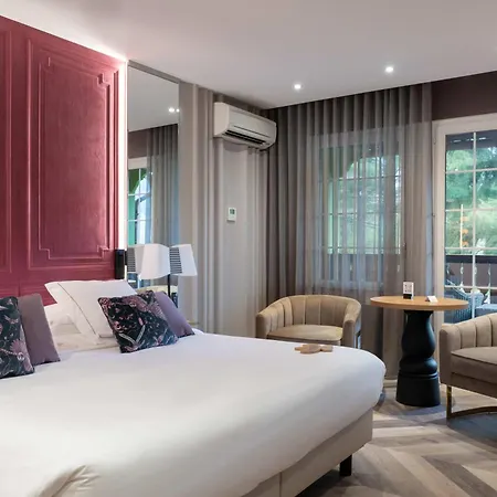 La Cheneaudiere - - Relais & Chateaux - Restaurant Etoile Hotel 5*