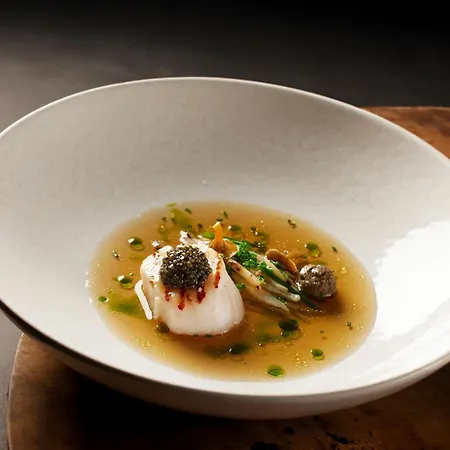 La Cheneaudiere - - Relais & Chateaux - Restaurant Etoile Hotel