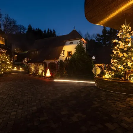 La Cheneaudiere - - Relais & Chateaux - Restaurant Etoile Hotel 5*
