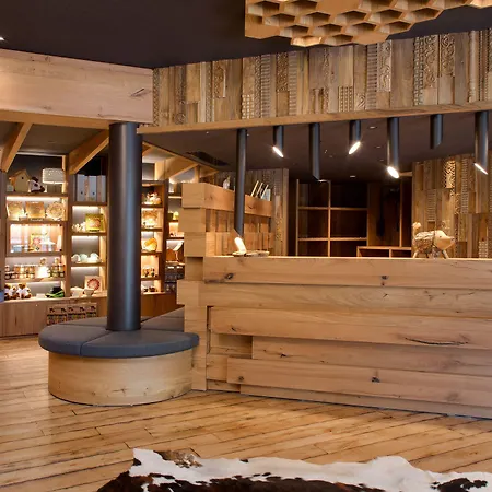 La Cheneaudiere - - Relais & Chateaux - Restaurant Etoile Hotel