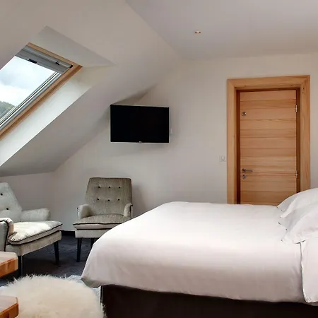 La Cheneaudiere - - Relais & Chateaux - Restaurant Etoile Hotel 5*