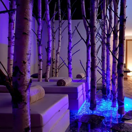 La Cheneaudiere - - Relais & Chateaux - Restaurant Etoile 콜로이라로셰