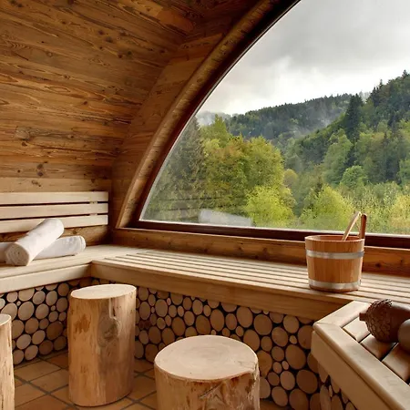 La Cheneaudiere - - Relais & Chateaux - Restaurant Etoile 5* Colroy-la-Roche