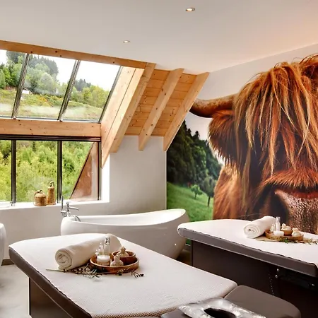 La Cheneaudiere - - Relais & Chateaux - Restaurant Etoile 5*