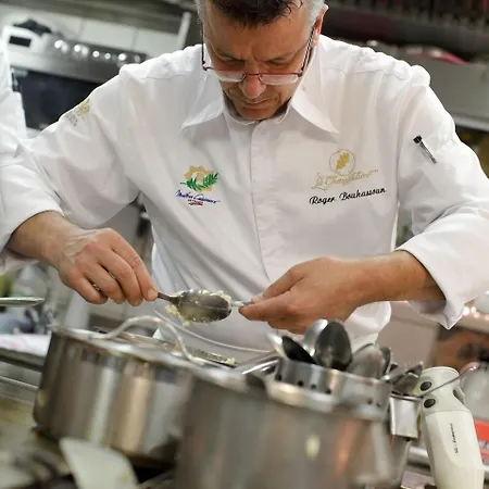 Hotel La Cheneaudiere - - Relais & Chateaux - Restaurant Etoile