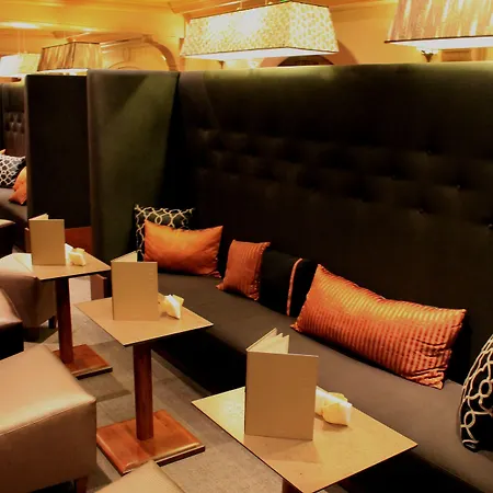 La Cheneaudiere - - Relais & Chateaux - Restaurant Etoile 5* 콜로이라로셰