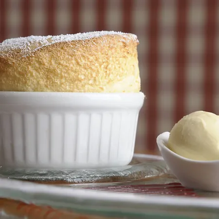 La Cheneaudiere - - Relais & Chateaux - Restaurant Etoile Hotel Colroy-la-Roche