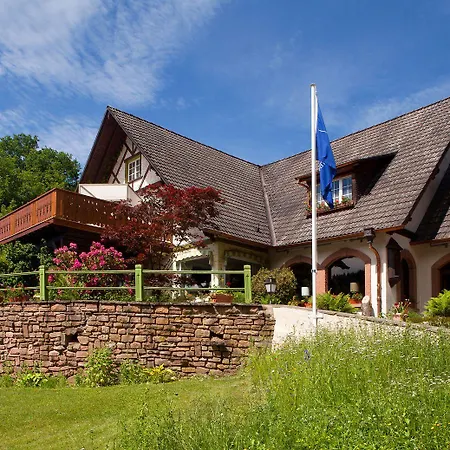 La Cheneaudiere - - Relais & Chateaux - Restaurant Etoile Hotel 5*