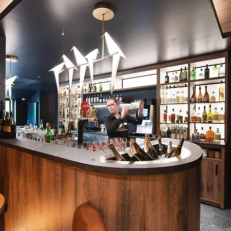 호텔 La Cheneaudiere - - Relais & Chateaux - Restaurant Etoile 5*