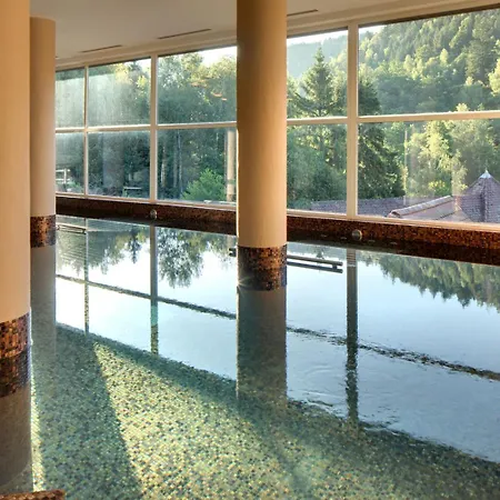 La Cheneaudiere - - Relais & Chateaux - Restaurant Etoile Hotel