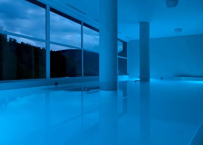 La Cheneaudiere - - Relais & Chateaux - Restaurant Etoile 5* Colroy-la-Roche