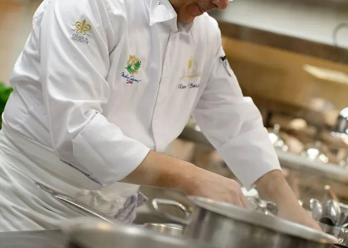 La Cheneaudiere - - Relais & Chateaux - Restaurant Etoile 5*