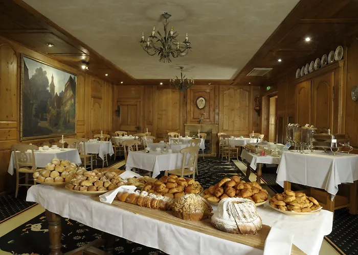 La Cheneaudiere - - Relais & Chateaux - Restaurant Etoile Hotel