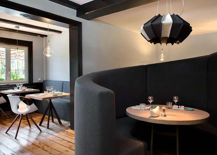 Hotel La Cheneaudiere - - Relais & Chateaux - Restaurant Etoile