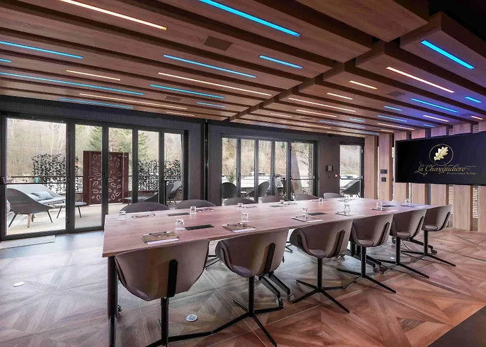 La Cheneaudiere - - Relais & Chateaux - Restaurant Etoile 5*